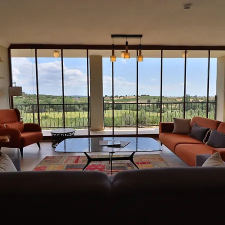 Dessera Vineyards 3*