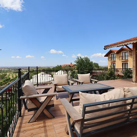 Dessera Vineyards 3*